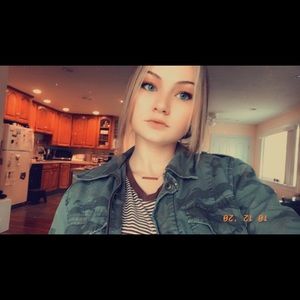 Meet your Posher, Kenna